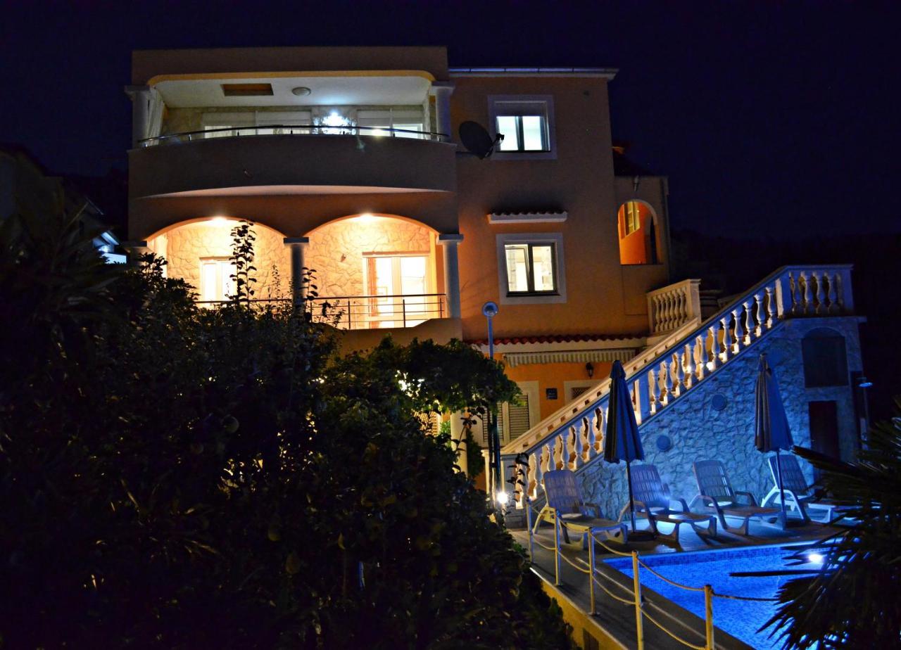 Apartments Villa Ra Žaborić Exterior foto